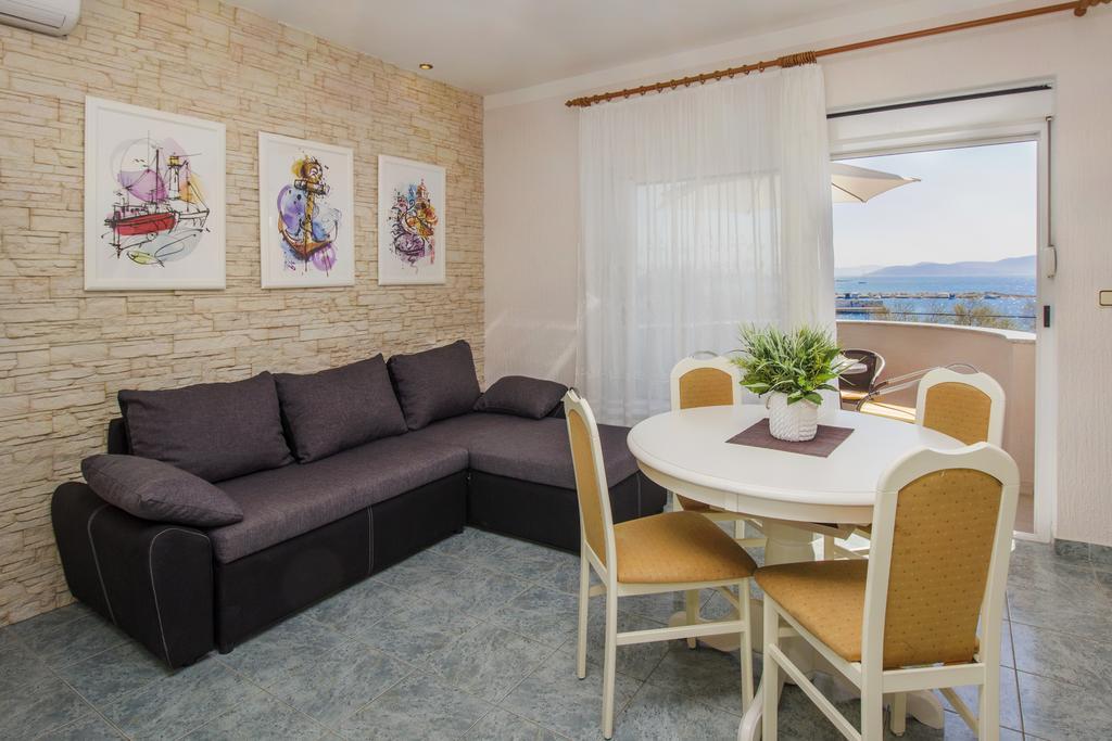 Aquarius Apartments - Beachside With Heated Pool Водице Экстерьер фото